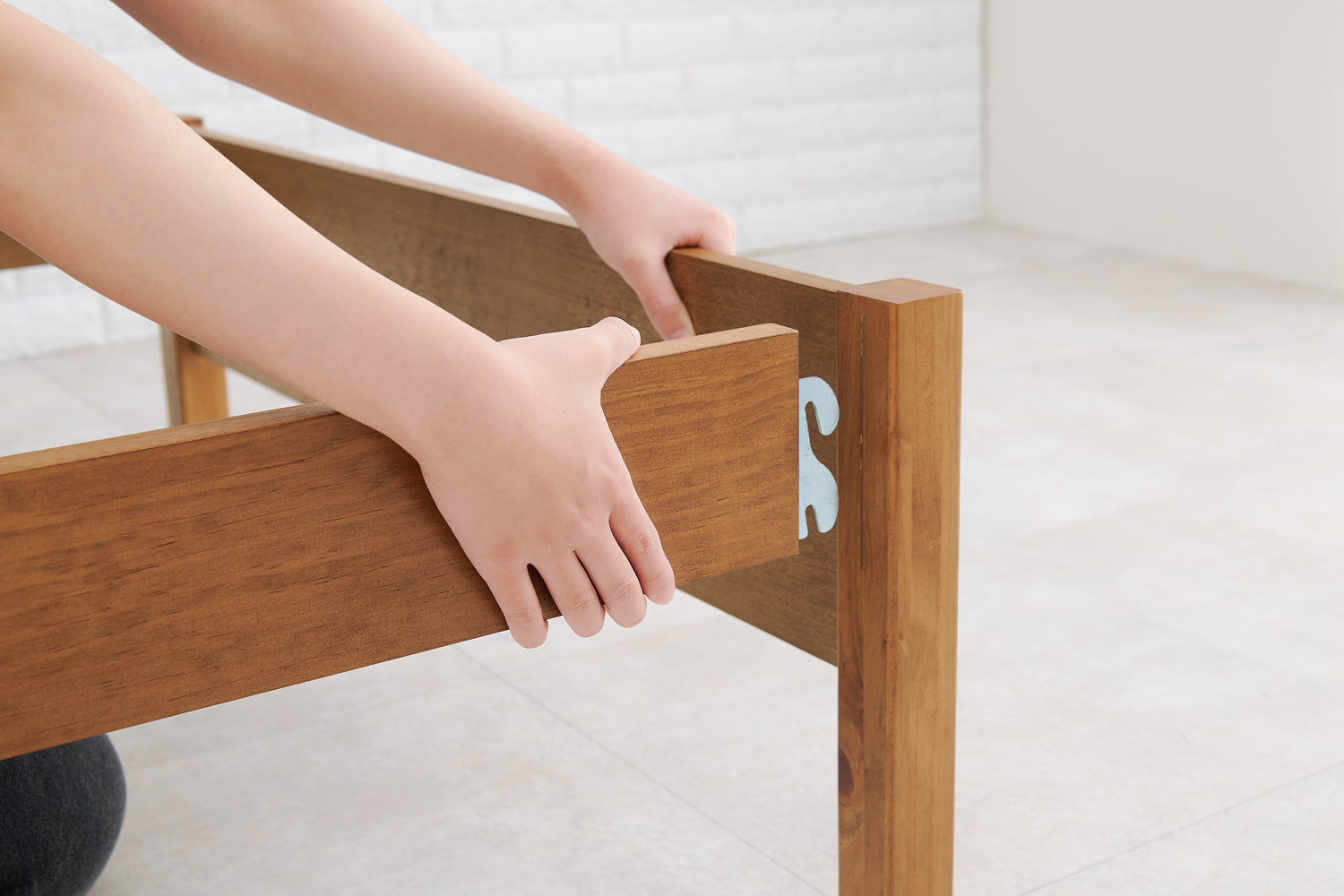 自分1人で出来る！？】一人暮らしでも組み立て簡単なベッドの特徴は