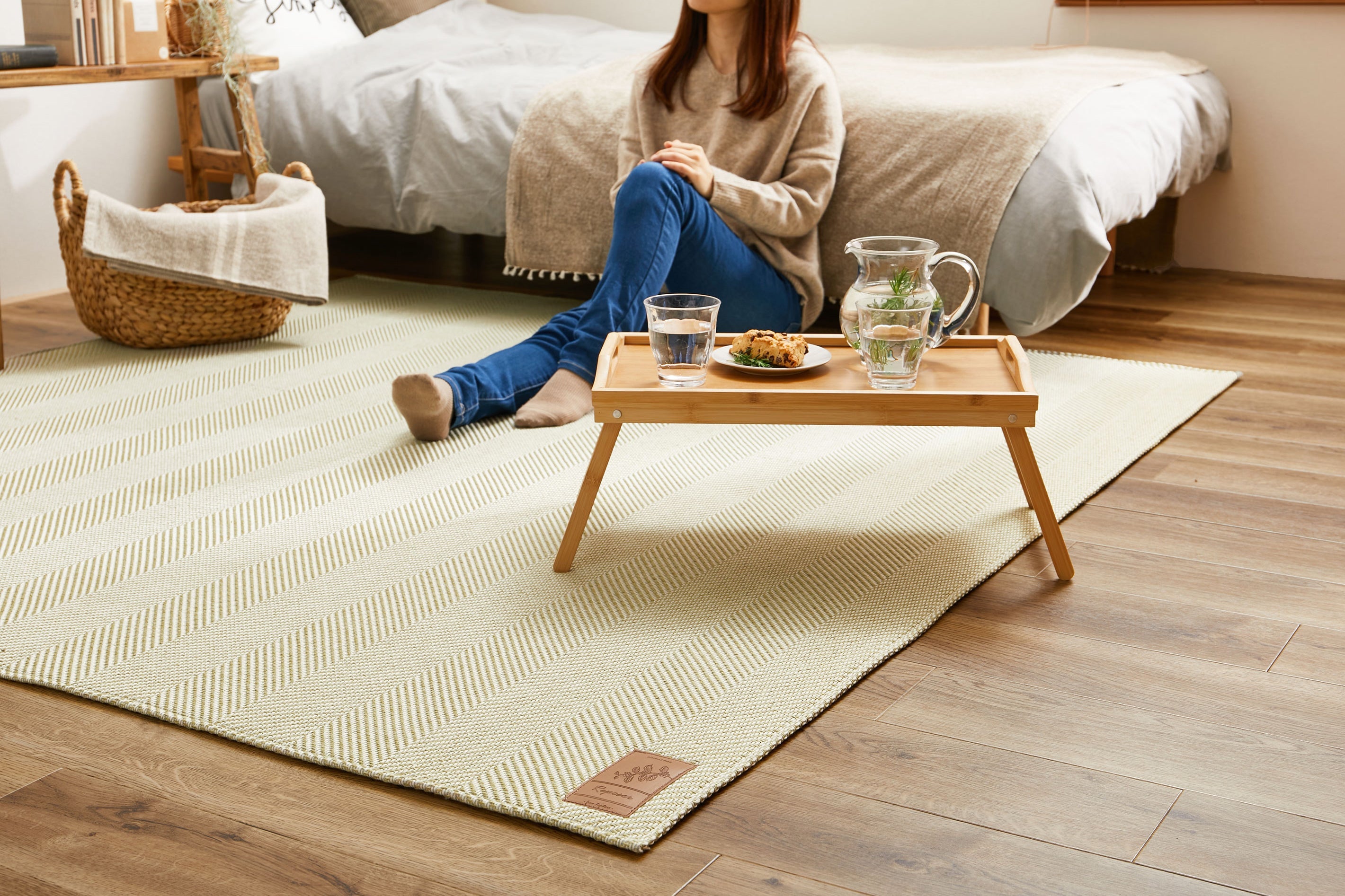 【ラグとカーペットの違い】それぞれのメリットや選び方を徹底解説!