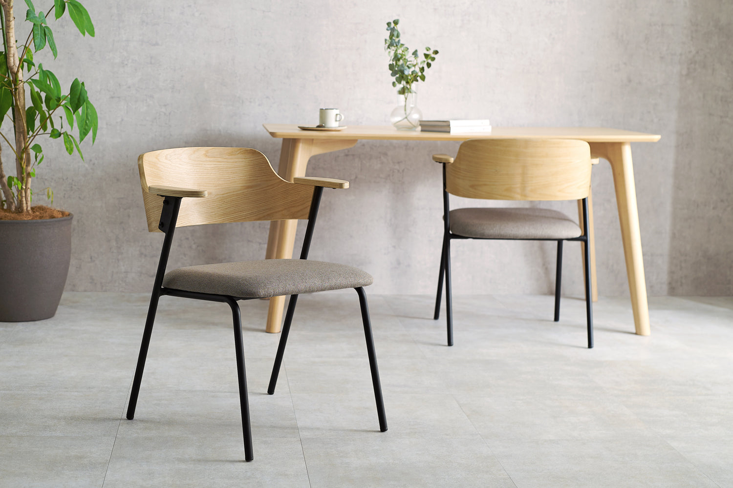 高級アンティーク調】ダイニングチェア木製 グリーン 合皮 手すり付き