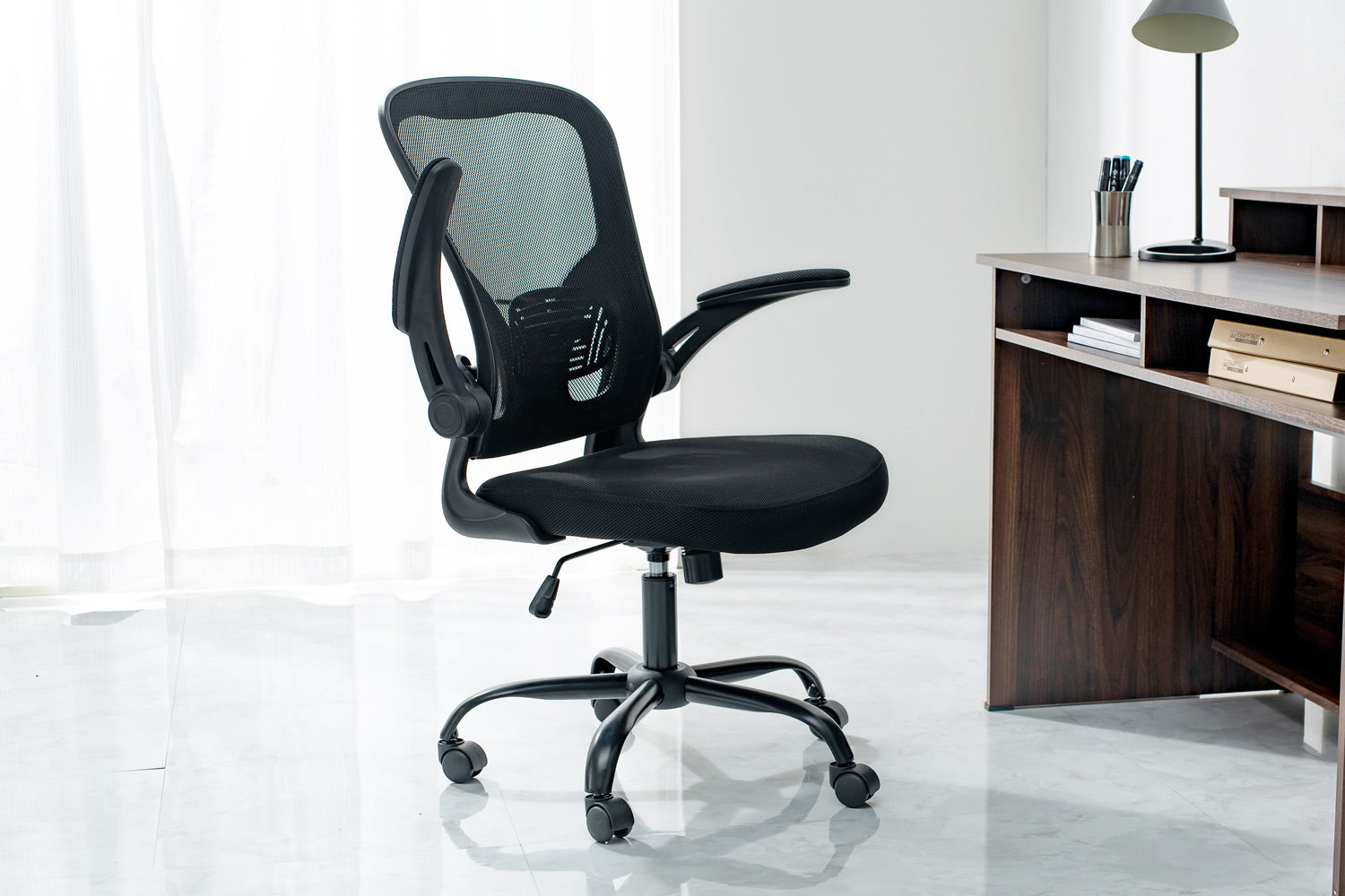 【1万円以下も】安くても疲れにくいデスクチェアの選び方|おすすめをレビュー付きでご紹介