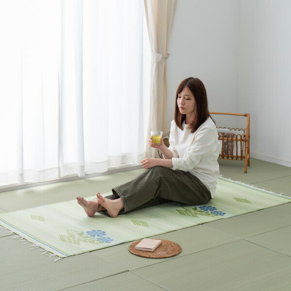 ビニール風花ござ #110 結び 約88×176cm 【58間1畳】1帖 敷き詰めカーペット 屋外屋内兼用 洗えるラグ 和風敷物 花茣蓙 柄上敷き ペット い草風カーペット 畳の上に敷くもの 国産 掃除しやすい 長さ調節 畳交換 畳替え 表替え 年中 萩原 春夏秋冬 涼しい ひんやり