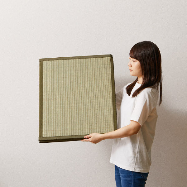 3つ折り い草の畳マットレス くらま【子供布団サイズ】【約1畳弱】約幅60×長さ150×厚み1.1cm 置き畳 畳める畳 布団 マット 床 い草マットレス 和室 和風 子供部屋 折りたためるマット キッズマット キッズサイズ 畳 マット イグサ いぐさ フロアー畳 フローリング畳 萩原