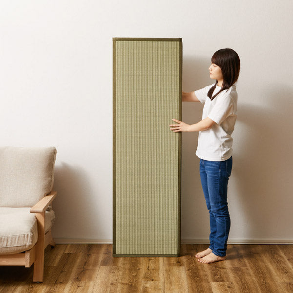 4つ折り い草の畳マットレス くらま【クイーン】【約2畳強】約幅160×長さ200×厚み1.1cm 置き畳 畳める畳 布団 マット 床 い草マットレス 和室 和風 折りたたみマット 寝室 畳 マット プレゼント ギフト 実用的 イグサ いぐさ フロアー畳 フローリング畳 萩原