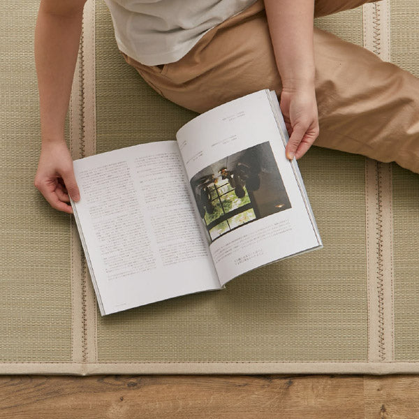 3つ折り い草の畳マットレス 彩(いろどり)【子供布団サイズ】【約1畳弱】約幅60×長さ150×厚み1.1cm 抗菌 防臭 縁あり 置き畳 布団 マット 床 い草マットレス プレイマット フロアマット 和室 和風 子供部屋 折りたためる 寝室 イグサ かわいい 萩原