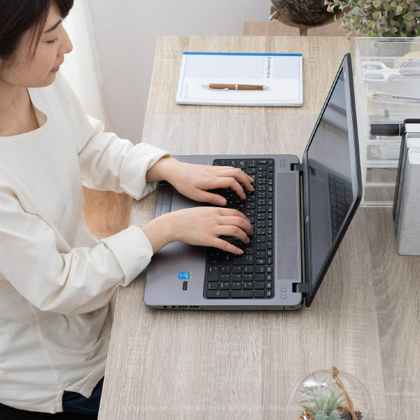 日本製 半透明マット【S】デスクマット 約90×60cm 【厚さ1.5mm】 【半透明・クリア・ソフト】 フロアマット テーブルマット 床の保護 キズ防止 保護マット 汚れ防止 入学準備 オフィス リモートワーク 萩原