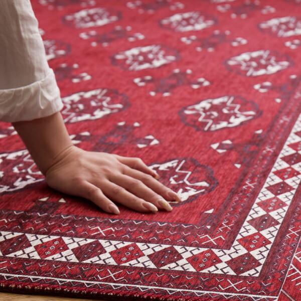 ラグ 洗える 絨毯 トルクメン 風 約130×190cm【約1.5畳】 伝統的な手織りのトルクメン絨毯を再現したおしゃれなラグ 絨毯 キリム カーペット イラン 手洗いOK おしゃれ 人気 フリンジ トライバルラグ 小さめ 和室 オールシーズン 年中 掃除しやすい 萩原 秋冬用
