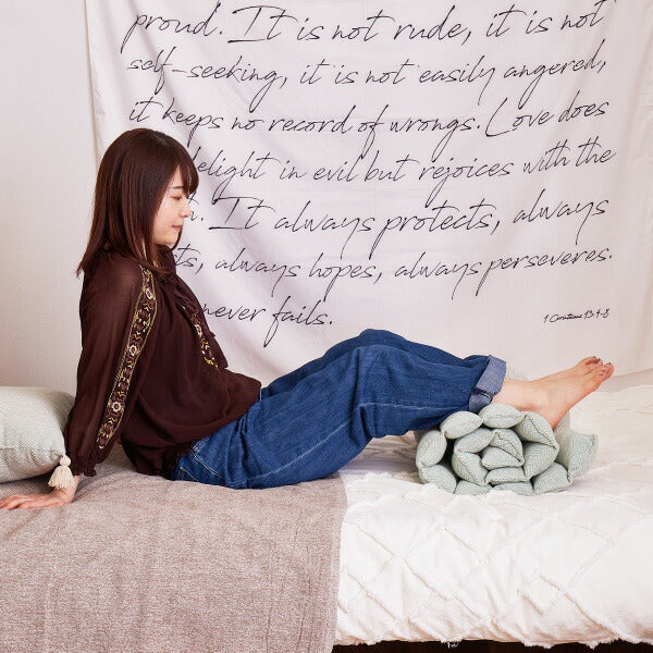 インド綿 ロングクッション アルト 約43×120cm 綿100% コットン100% 長座布団 ひも付き 丸めて枕 ごろ寝マット 持ち運び おしゃれキャンプ アウトドア 運動会 ピクニック 萩原 秋冬用 涼しい