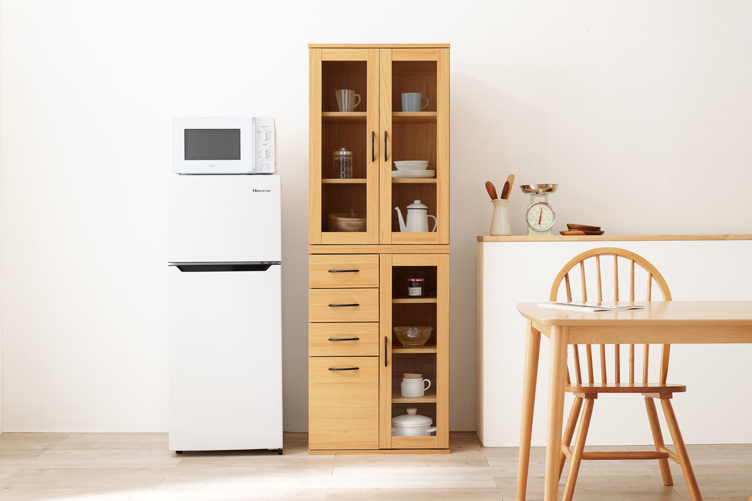 本当に使いやすい食器棚の選び方は？　キッチン収納の種類や特徴・配置例を知って、後悔のない食器棚選びを