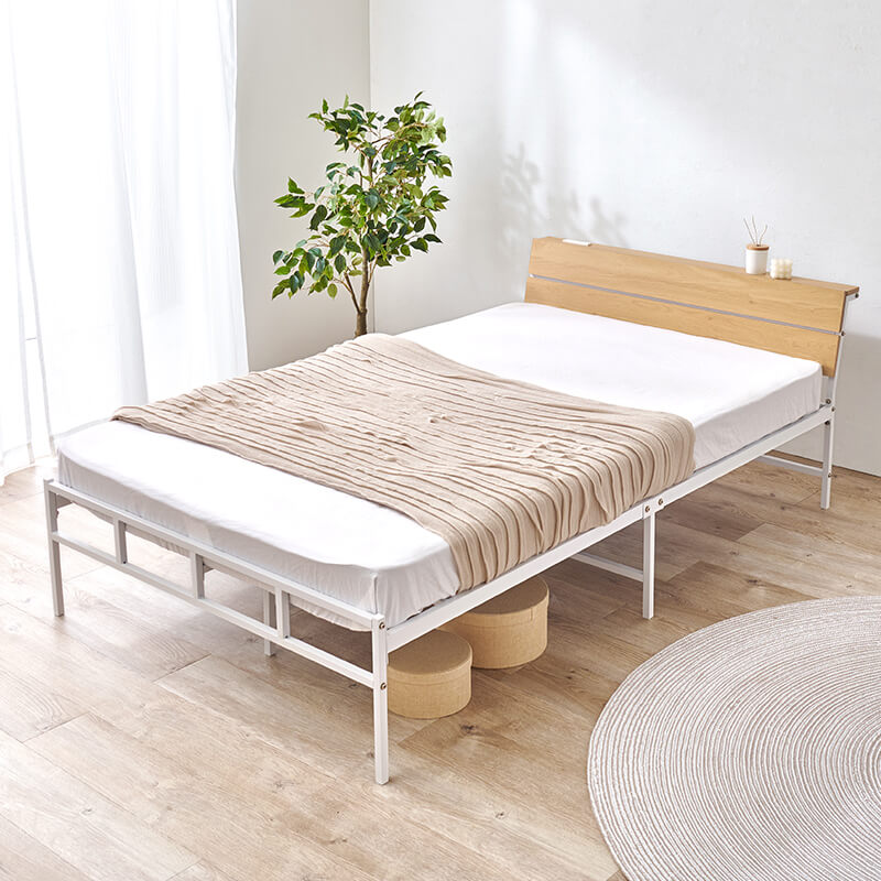 [シングル/セミダブル] 頑丈パイプベッド コンセント付き（フレーム単品orマットレスセット）