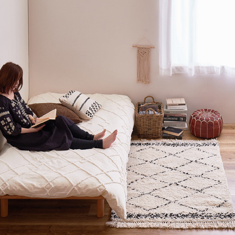 [200×200] ウィルトン織ラグ フリンジ付き BOHO ベニワレン