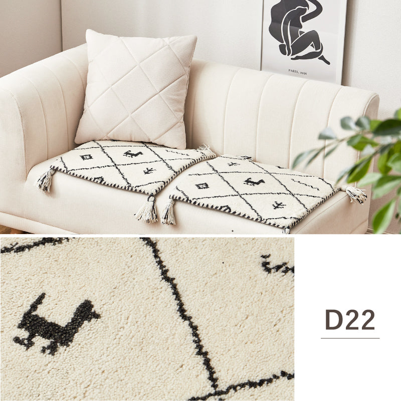 【新商品】[40×40] ギャッベ 座布団 チェアパッド ウールマット タッセル付き GABBEH D+