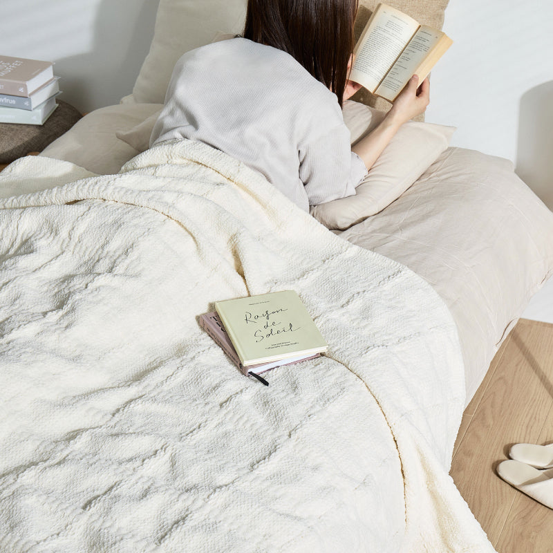 【新商品】[2サイズ] 洗える ニットスローケット タッセル付き ソフィマ