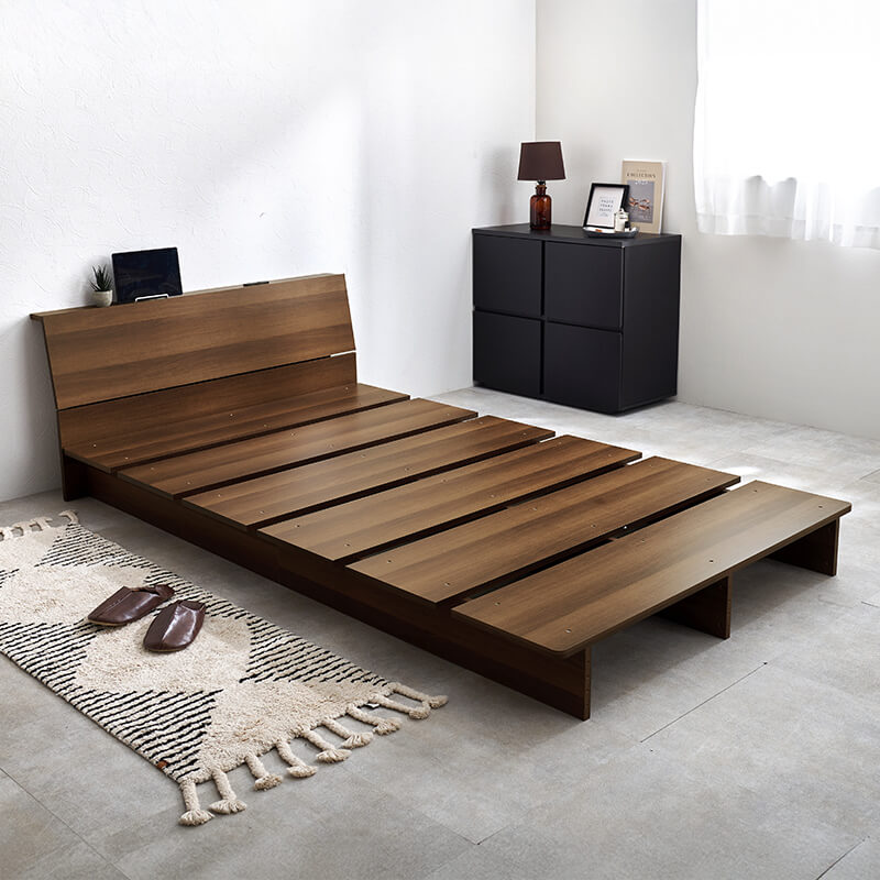 [シングル/セミダブル] 木目調ステージベッド 宮棚コンセント付き（フレーム単品orマットレスセット）