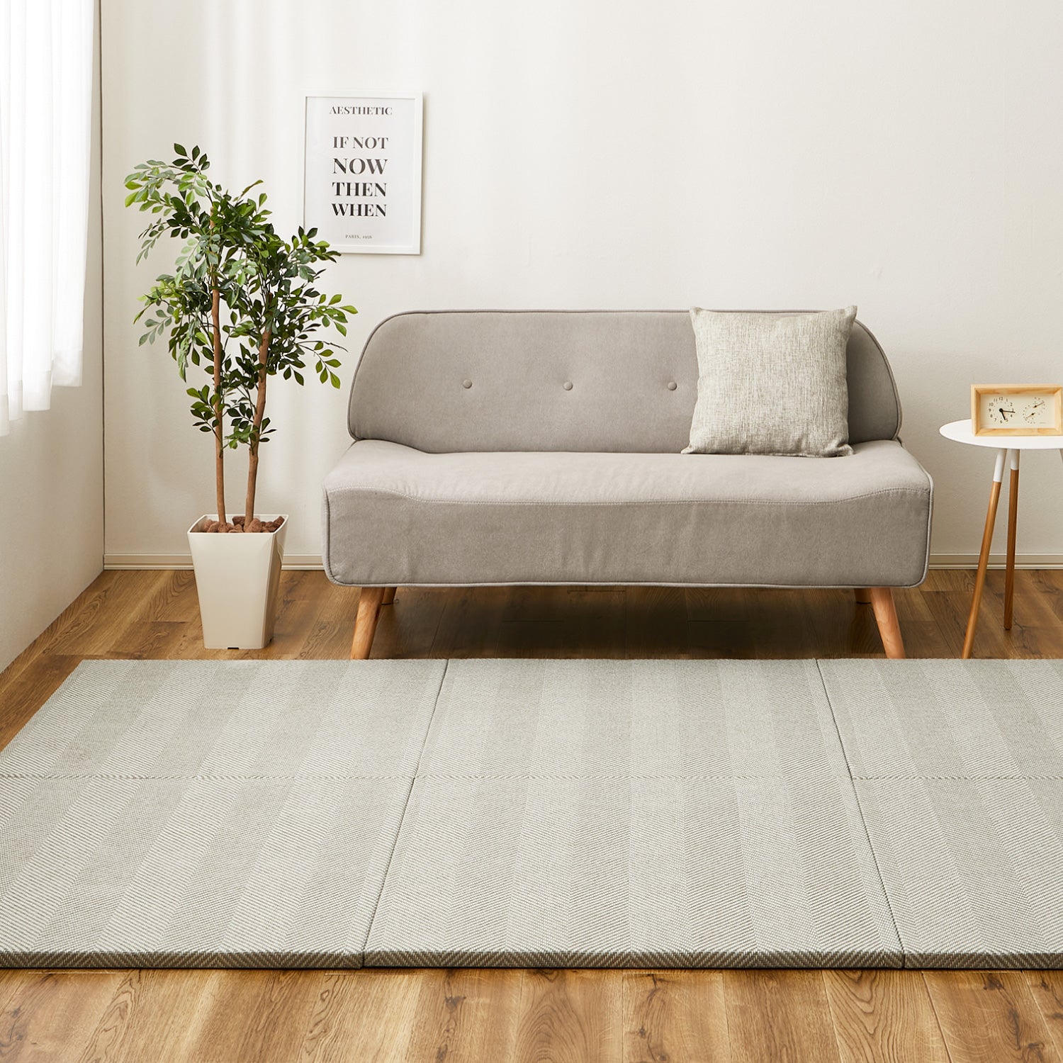 [82×82×2.5][単品/セット] 縁なし ファブリック置き畳 フローリングに置く畳 カットできる 滑り止め付き ヘリンボーン柄 ボーナ