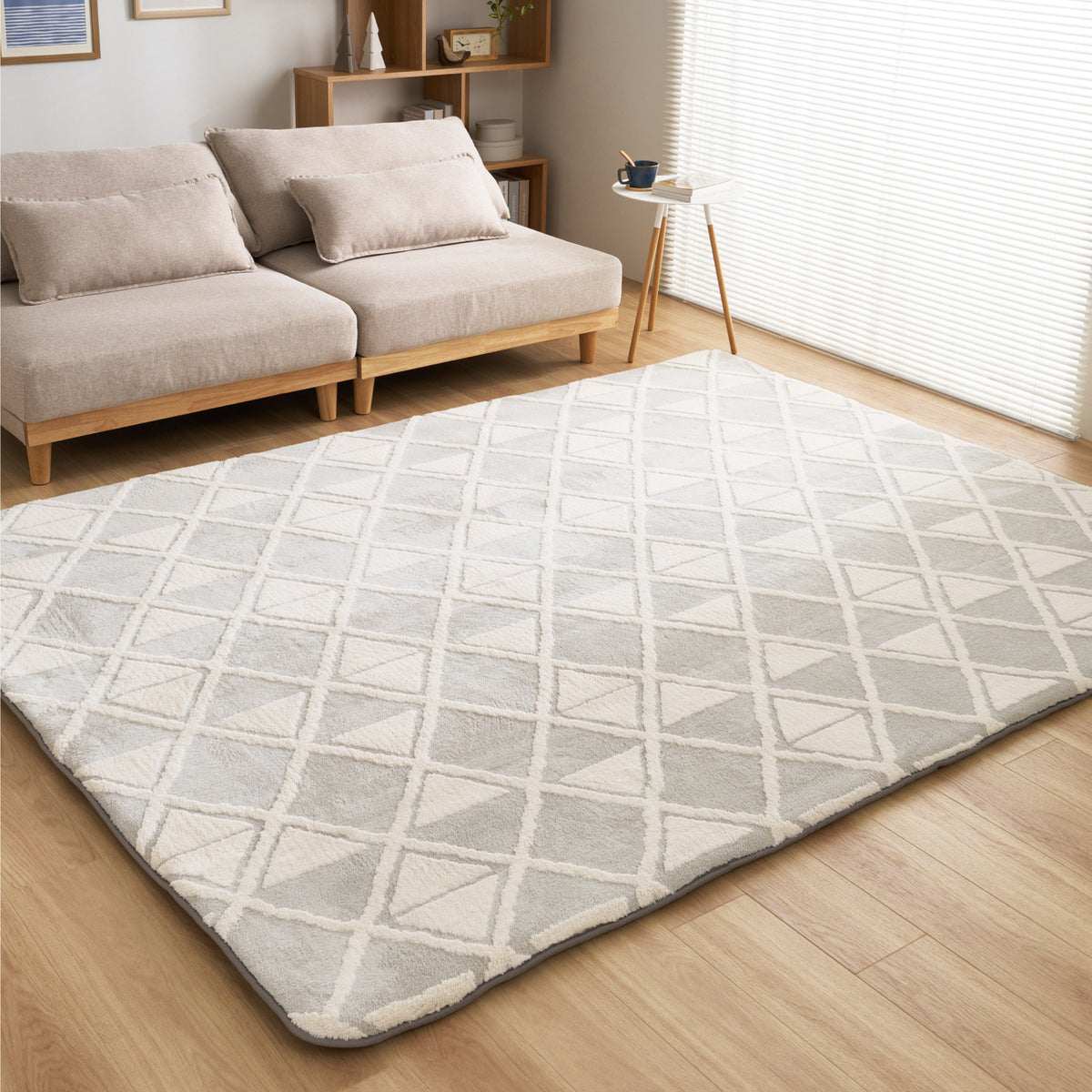 【新商品】[3サイズ] 洗える滑り止め付きラグ ふっくら厚手 北欧柄 HYGGE